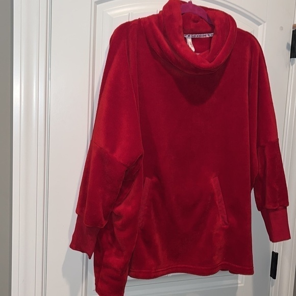 Soft cozy oversized plush red cowl neck loungewear sweatshirt fleece XL/1X - Picture 3 of 13